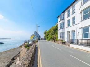 4 Bed in Aberdovey DY038